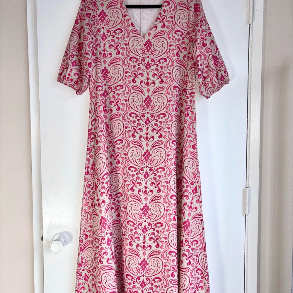 Elegant Pink Patterned Dress